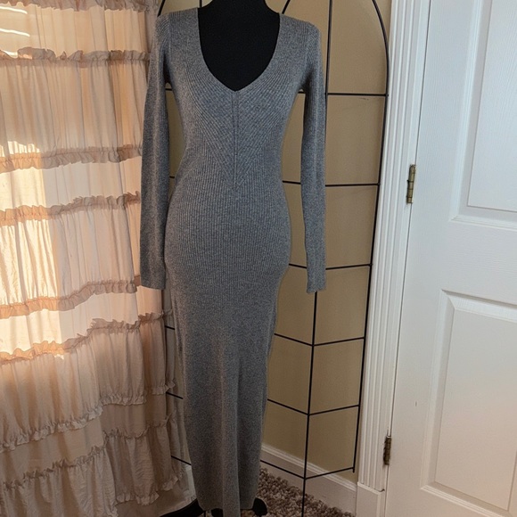 French Connection Dresses & Skirts - French Connection Charcoal Long Sleeve Bodycon Dress Size 6 NWT